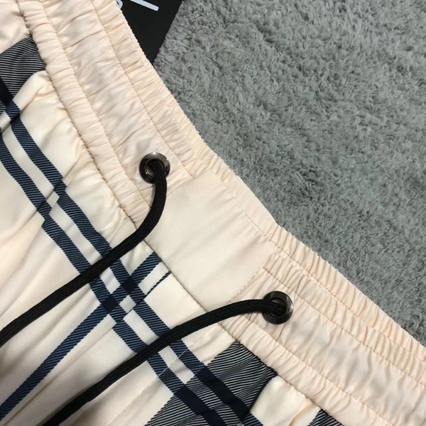 ブランドハーフパンツ角部分ディテール